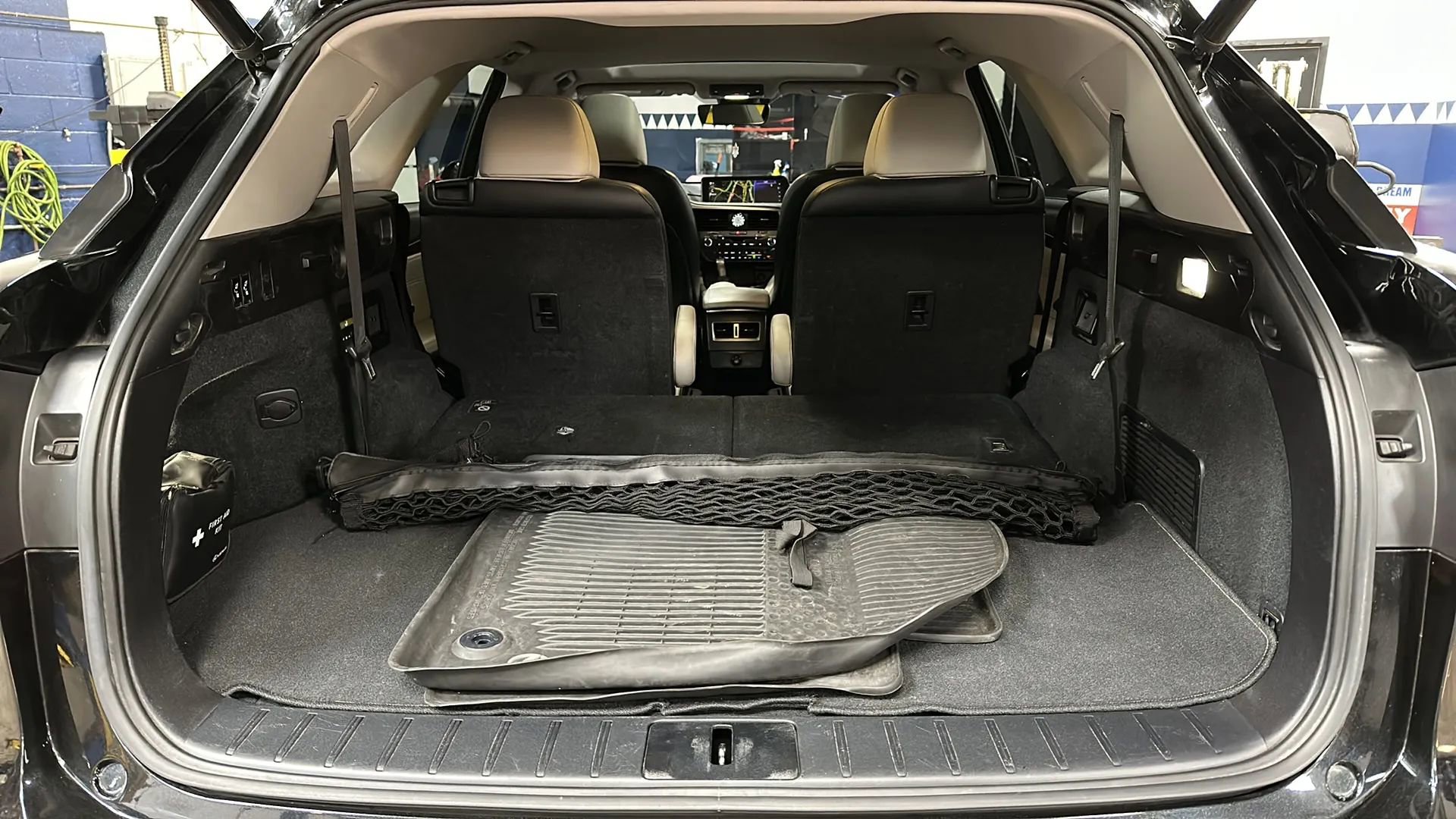 Used 2018 Lexus RX 350L AWD image 17