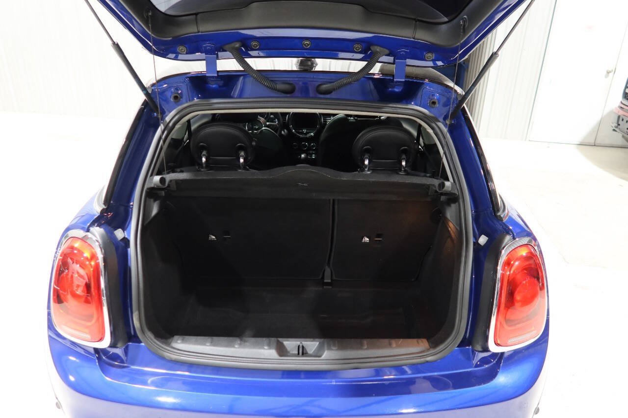 Used 2019 MINI Cooper S w/ Signature Upholstery Package FWD image 26