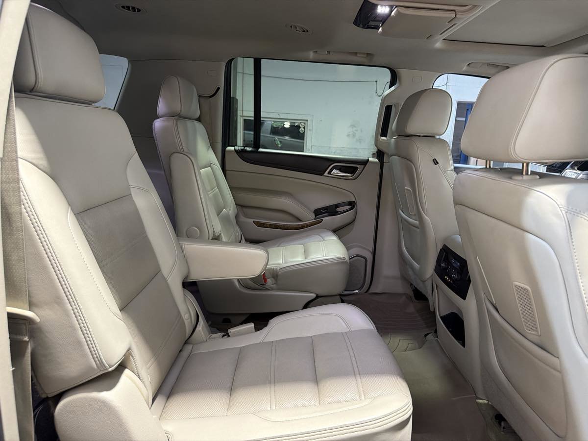 Used 2016 GMC Yukon XL Denali w/ Open Road Package RWD image 31