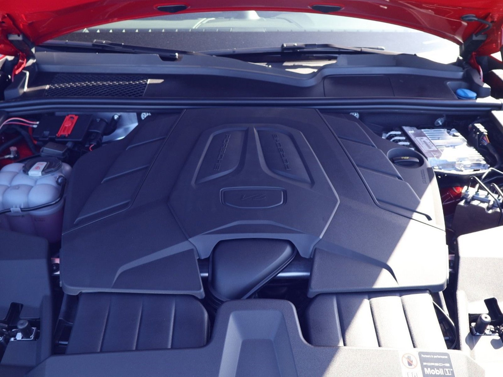 New 2026 Porsche Cayenne Coupe AWD/4WD image 26