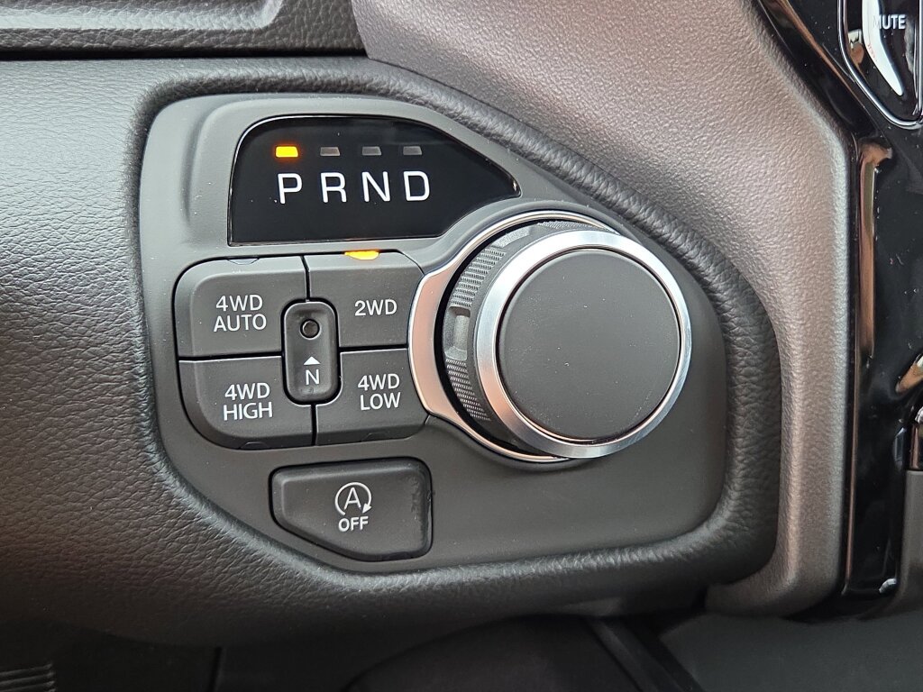 New 2026 RAM 1500 Big Horn AWD/4WD image 14