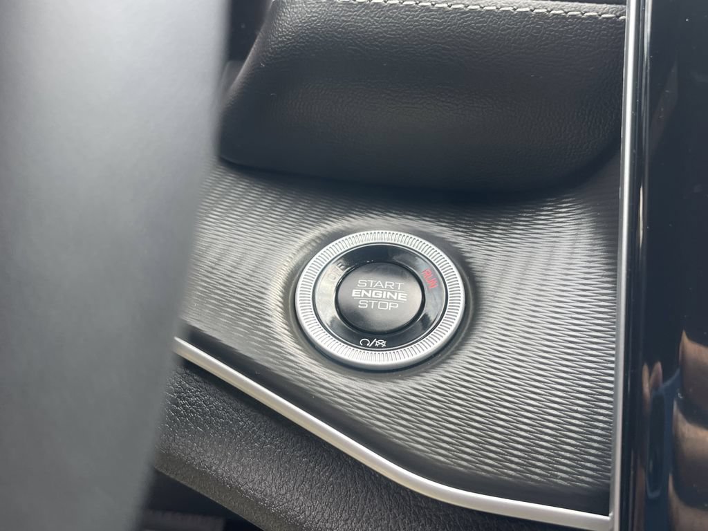 New 2026 Jeep Grand Cherokee Laredo RWD image 21