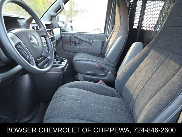 Used 2024 GMC Savana 2500 w/ Driver Convenience Package image 9