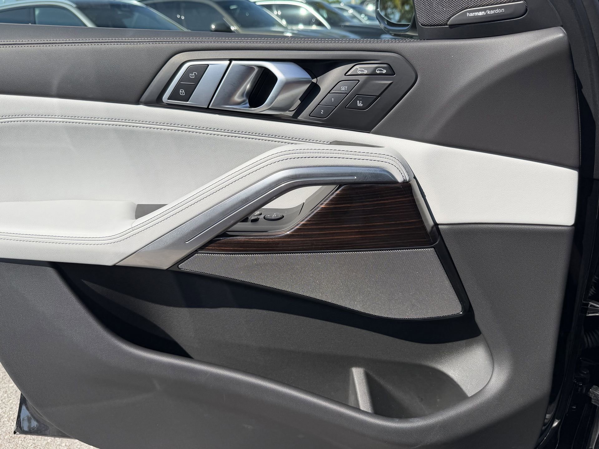 Used 2026 BMW X6 xDrive40i image 23