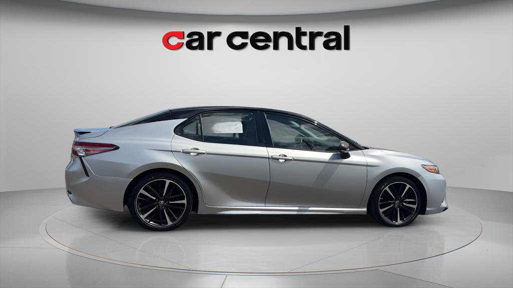 Used 2018 Toyota Camry XSE w/ Four Season Floor Mat Package FWD image 6
