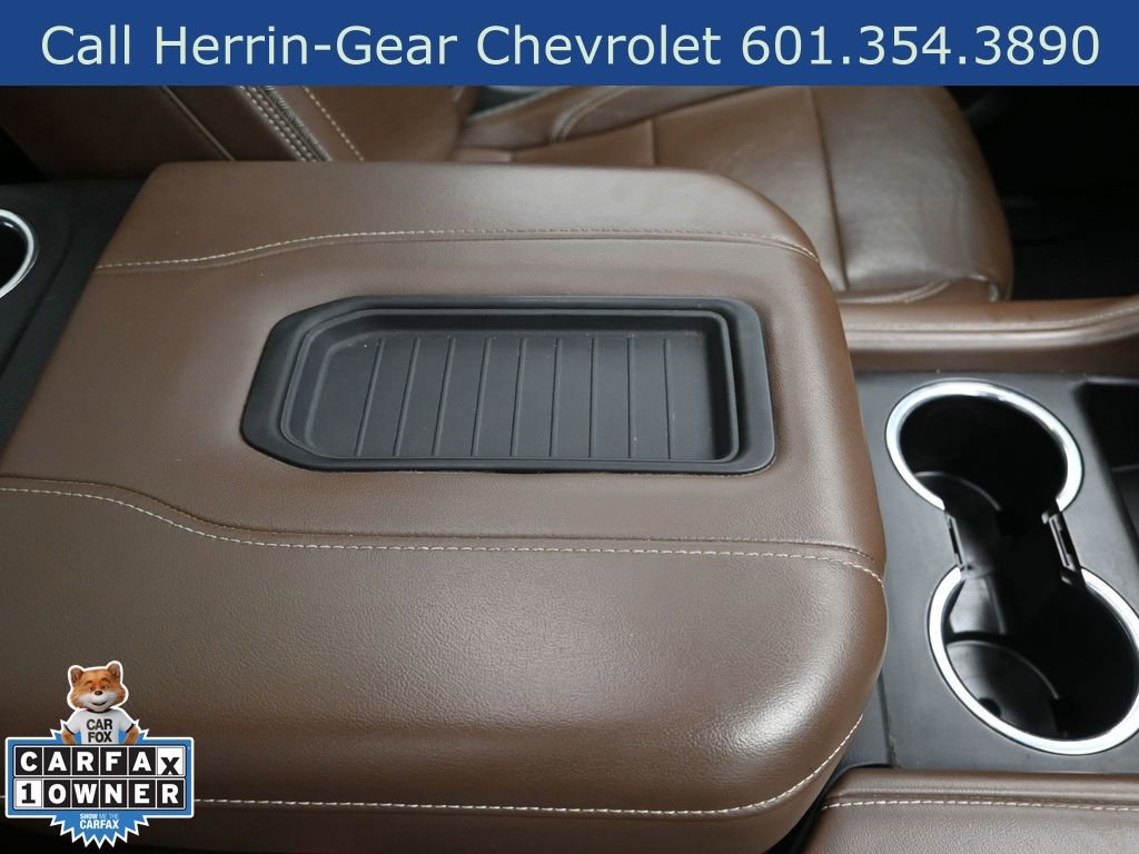 Used 2023 Chevrolet Suburban High Country image 30