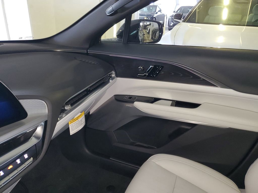 New 2025 Cadillac Lyriq Sport image 20