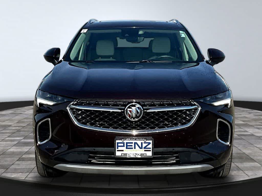 Used 2023 Buick Envision Avenir AWD/4WD image 2