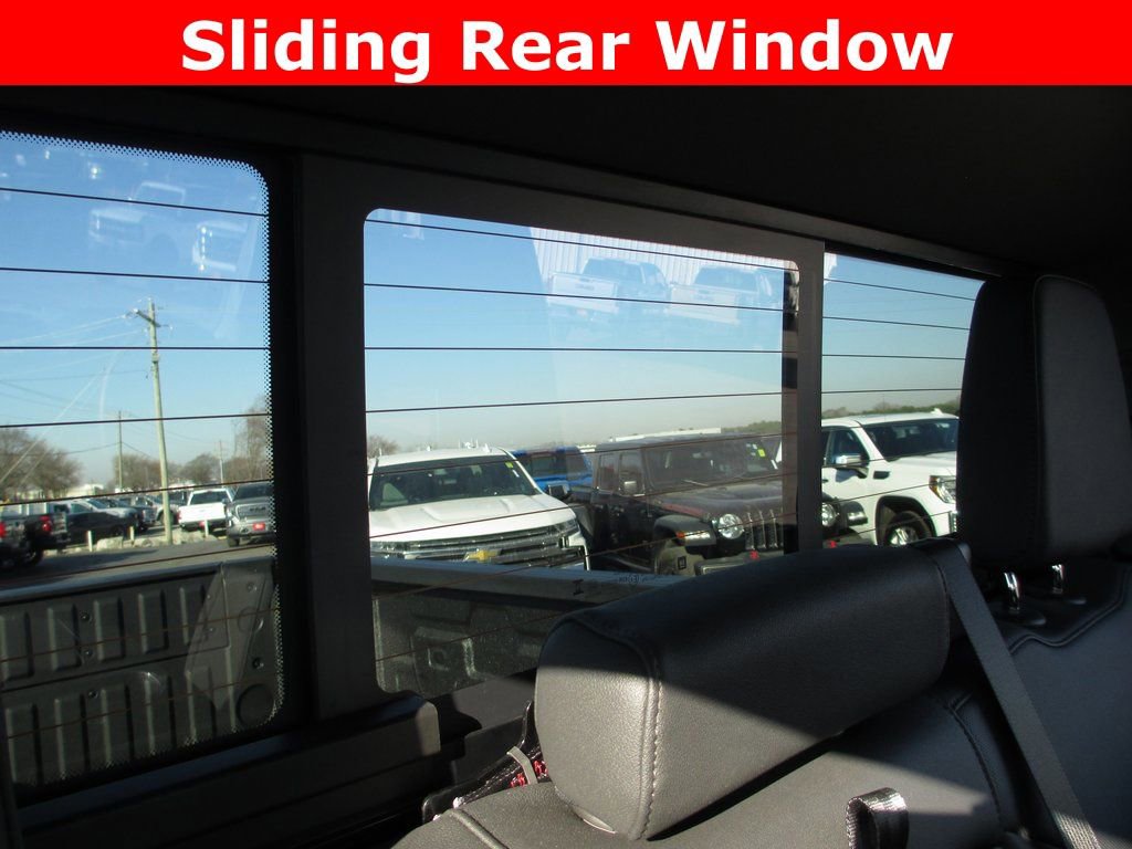 Used 2025 GMC Sierra 2500 SLT w/ SLT Premium Package image 25