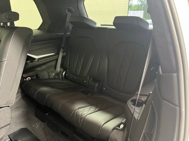 Used 2026 BMW X7 M60i image 20