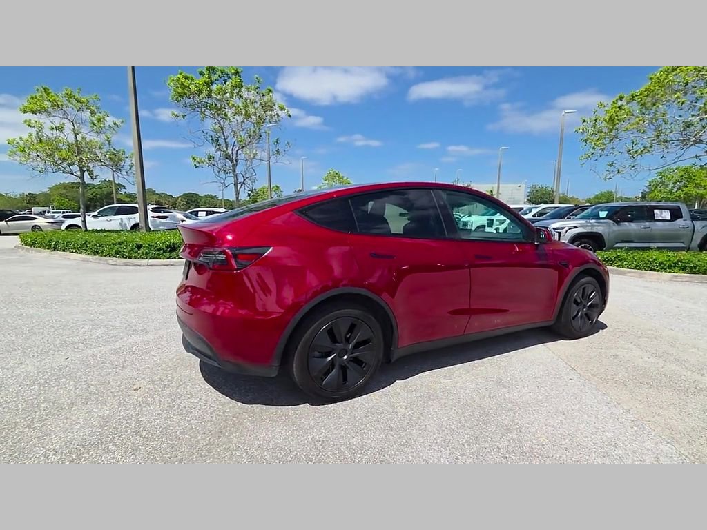 Used 2024 Tesla Model Y Long Range image 36