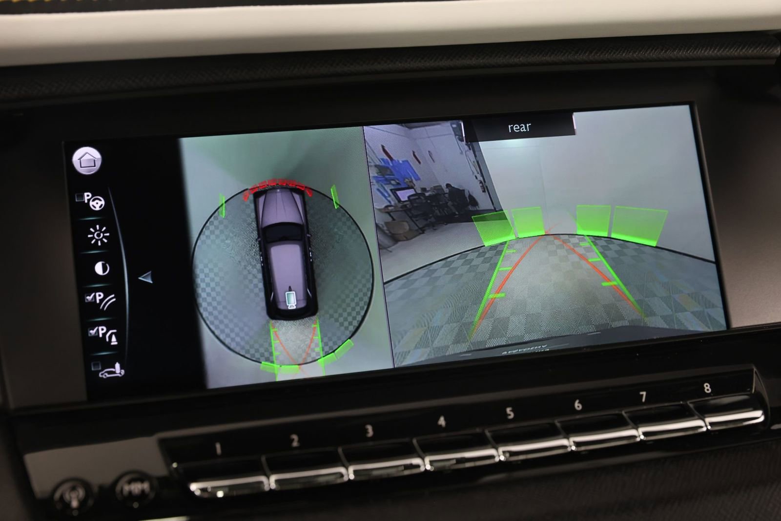 Certified 2023 Rolls-Royce Cullinan Black Badge w/ Driver's Package image 17