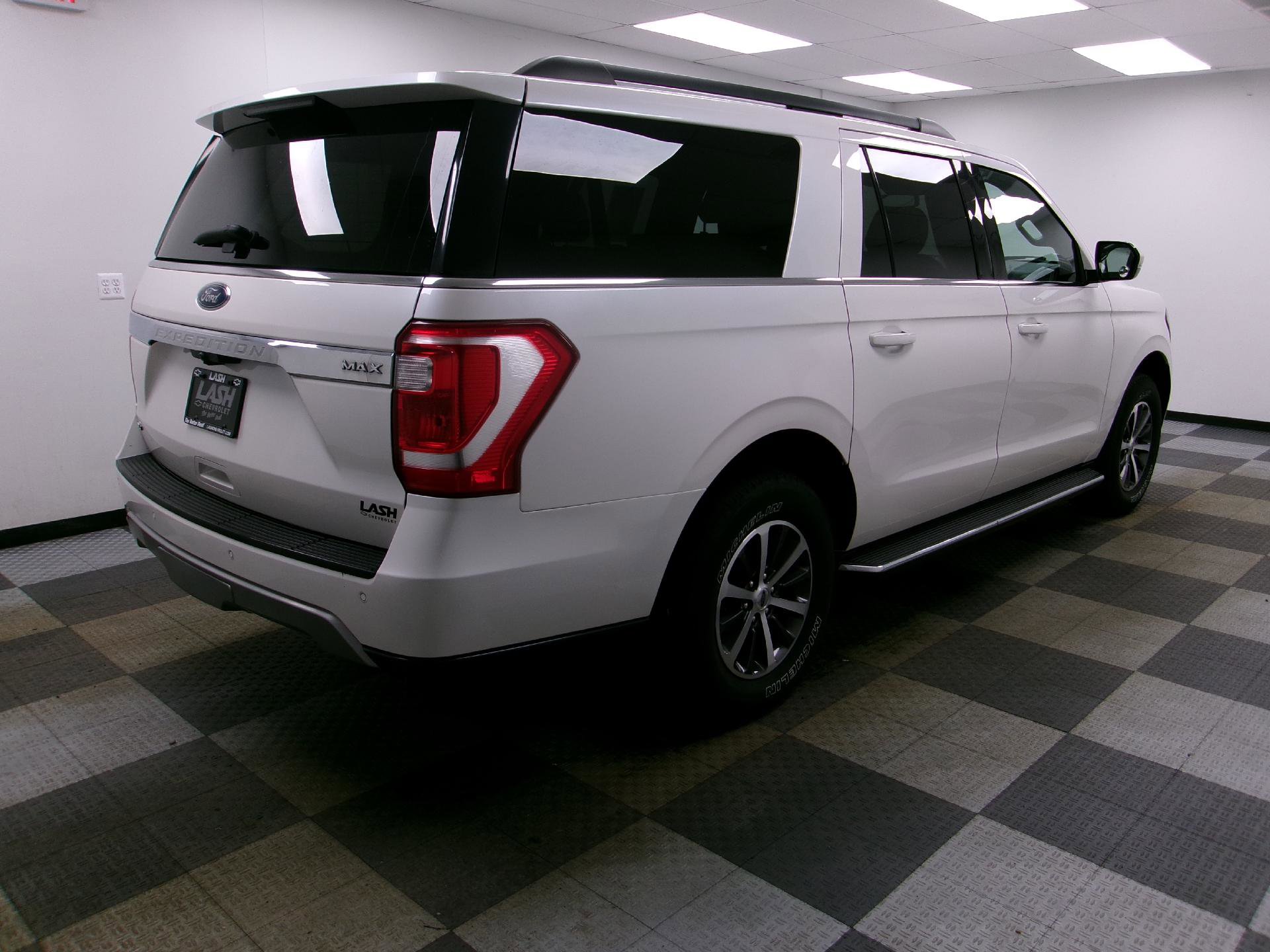 Used 2019 Ford Expedition Max XLT w/ Equipment Group 202A image 16