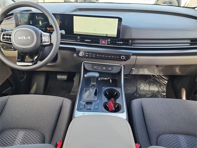 New 2026 Kia Carnival LX FWD image 20