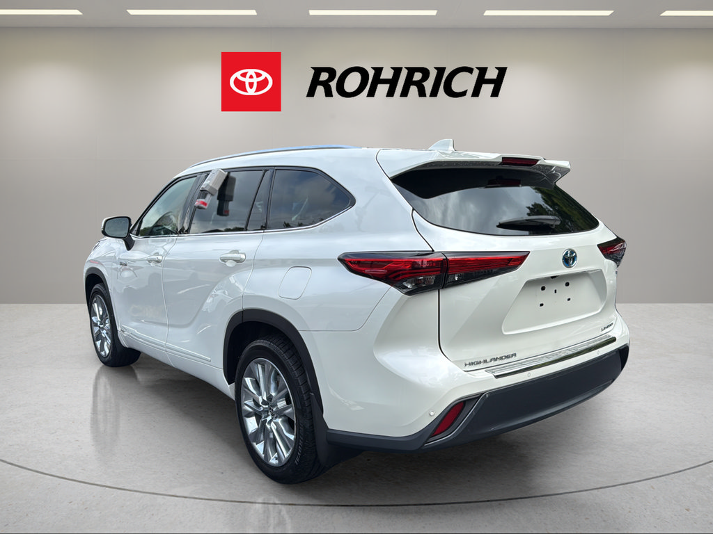 Used 2021 Toyota Highlander Limited AWD/4WD image 10