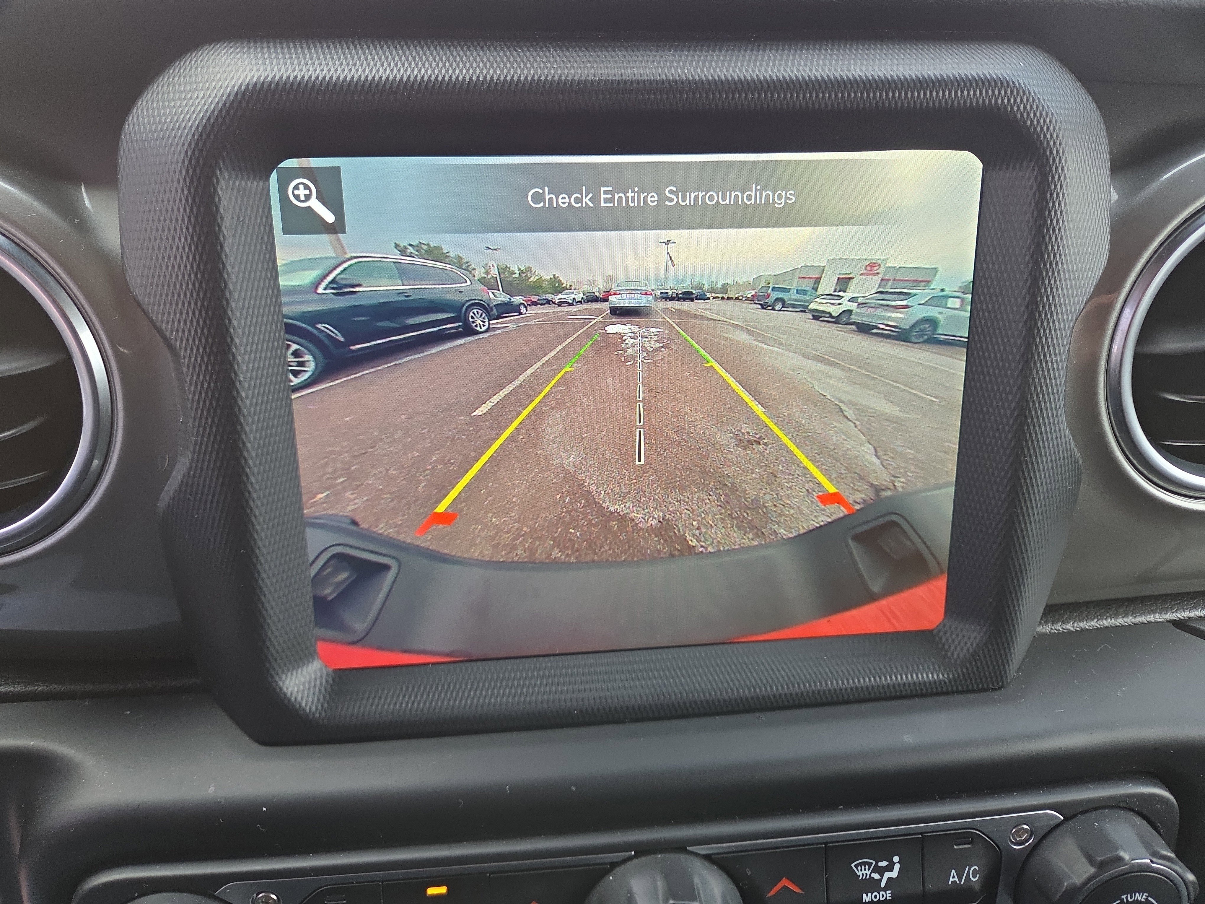 Used 2020 Jeep Gladiator Overland image 23