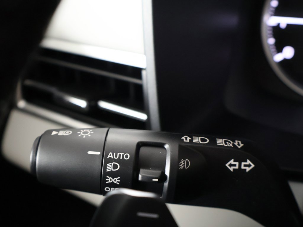 New 2025 Mitsubishi Outlander SE image 44