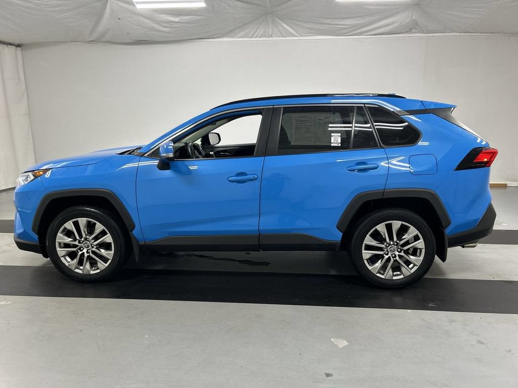 Used 2019 Toyota RAV4 XLE Premium w/ All Weather Liner Package AWD/4WD image 6