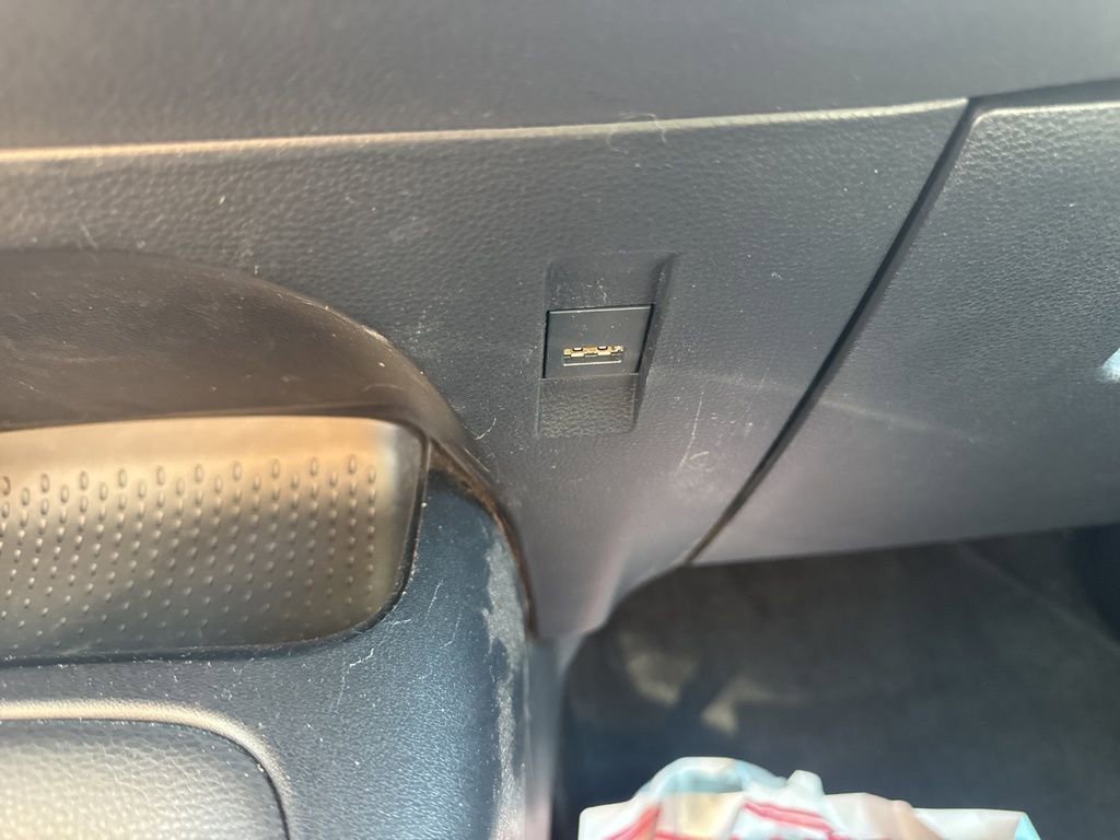 Used 2021 Toyota Corolla LE FWD image 6