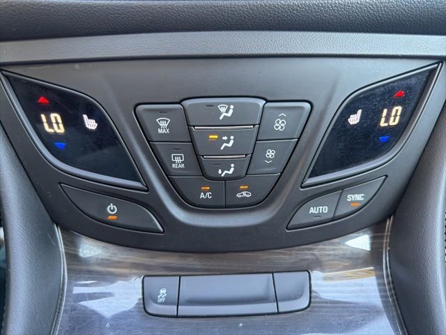 Used 2020 Buick Envision Essence w/ Experience Buick Package AWD/4WD image 32