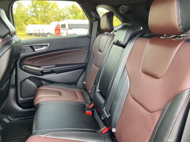 Used 2021 Ford Edge Titanium w/ Equipment Group 301A image 17