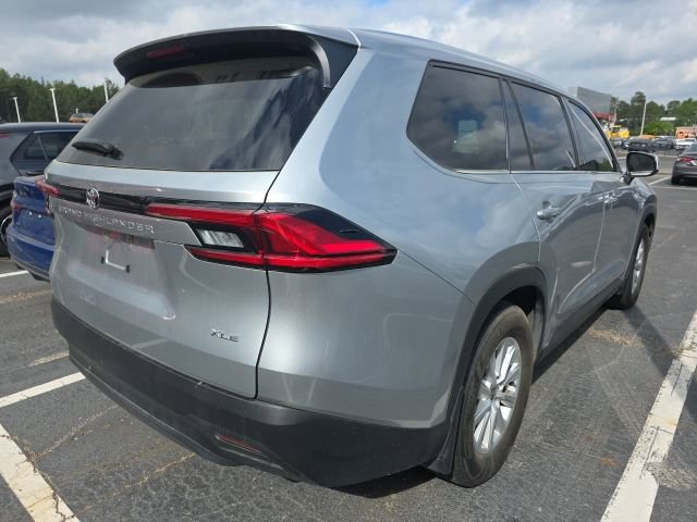 Used 2024 Toyota Grand Highlander XLE image 6