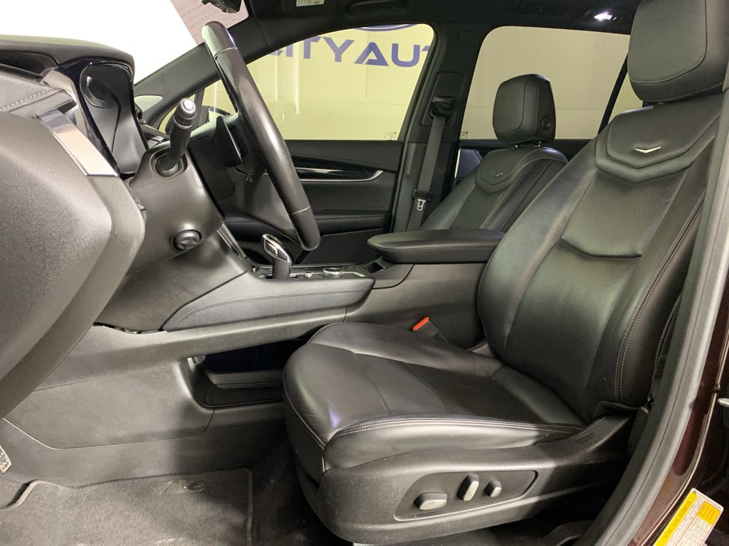 Used 2020 Cadillac XT6 Premium Luxury image 15