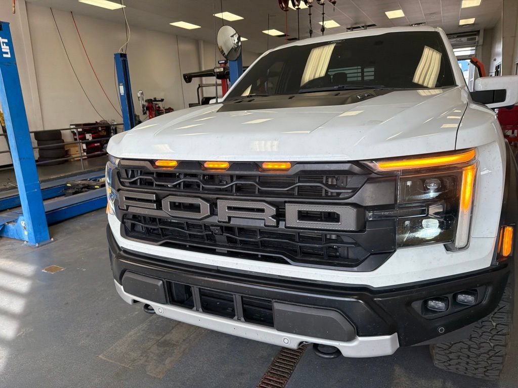 Certified 2025 Ford F150 Raptor AWD/4WD image 6
