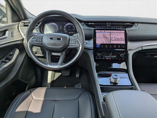 New 2025 Jeep Grand Cherokee L Limited w/ Black Appearance Package image 16