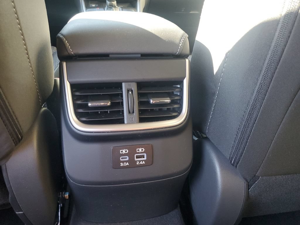 Certified 2025 Subaru Outback Premium AWD/4WD image 17