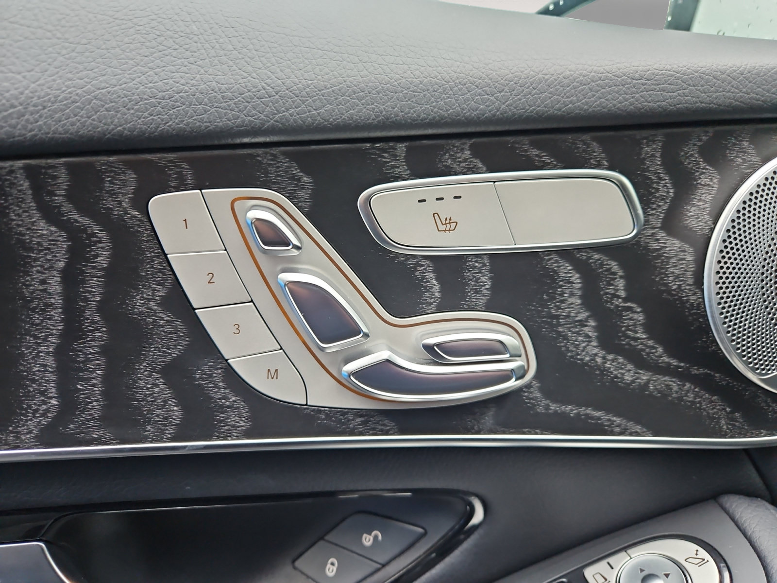 Used 2018 Mercedes-Benz GLC 300 4MATIC Coupe image 16