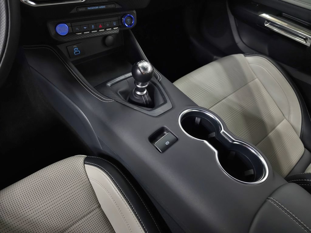 Used 2025 Ford Mustang GT Premium RWD image 32