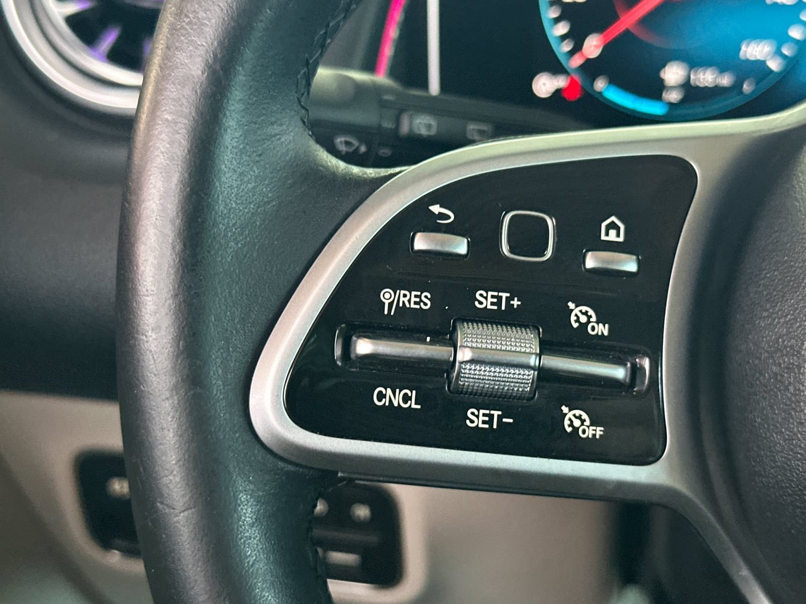 Certified 2020 Mercedes-Benz GLB 250 image 23