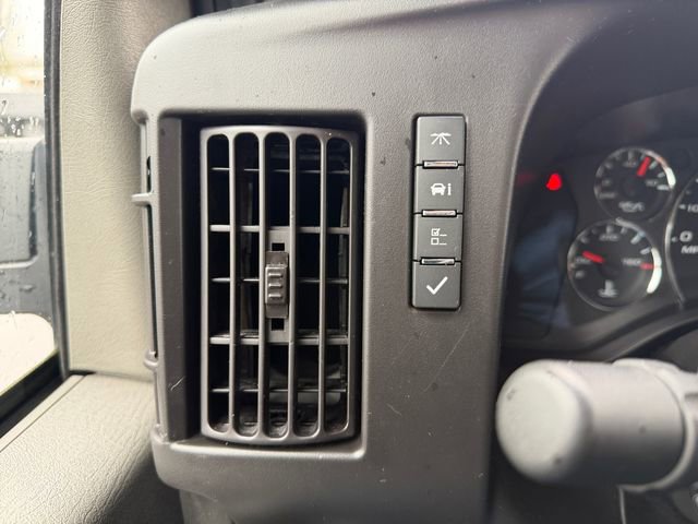 Used 2024 Chevrolet Express 2500 w/ Driver Convenience Package image 18