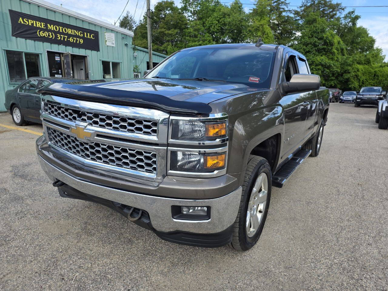 Used 2015 Chevrolet Silverado 1500 LT w/ LT Convenience Package AWD/4WD image 5
