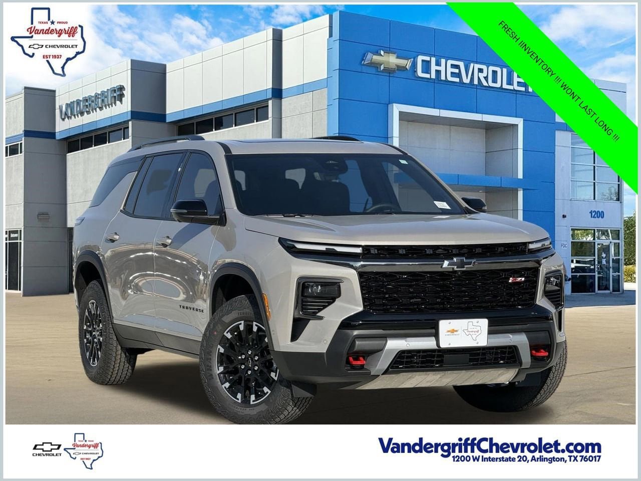 New 2026 Chevrolet Traverse Z71 w/ Enhanced Driving Package AWD/4WD image 1