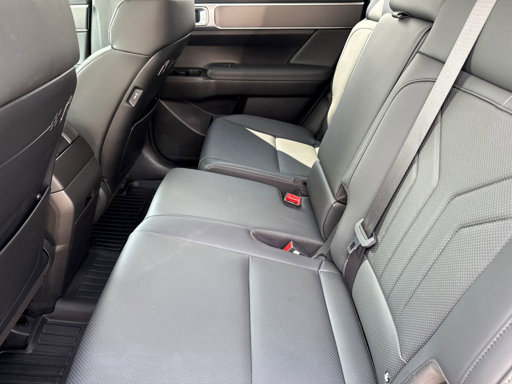 Used 2026 Hyundai Santa Fe SEL image 17