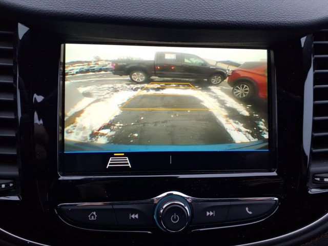 Used 2019 Chevrolet Trax LT w/ Sun & Sound Package image 13