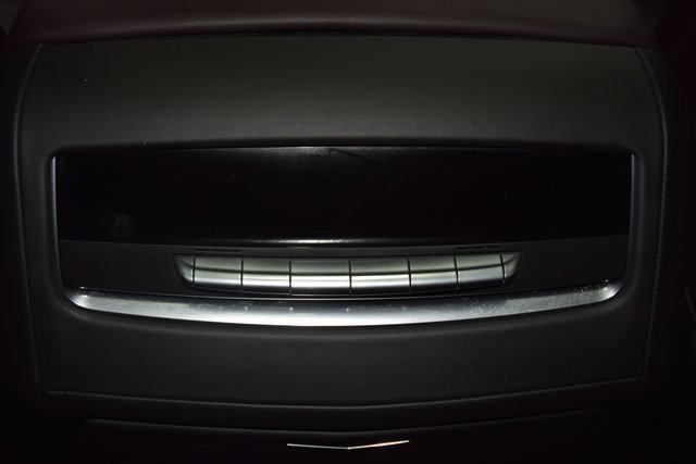 Used 2023 Cadillac Escalade Sport Platinum w/ LPO, ONYX Package image 43