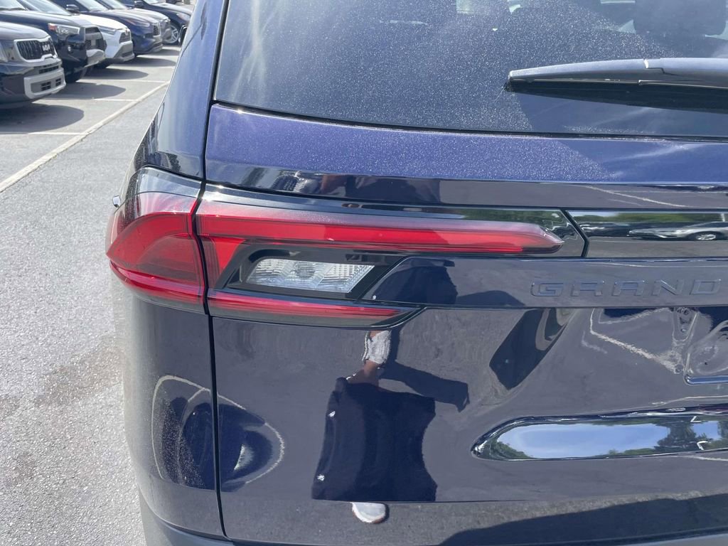 Used 2025 Toyota Grand Highlander FWD image 20