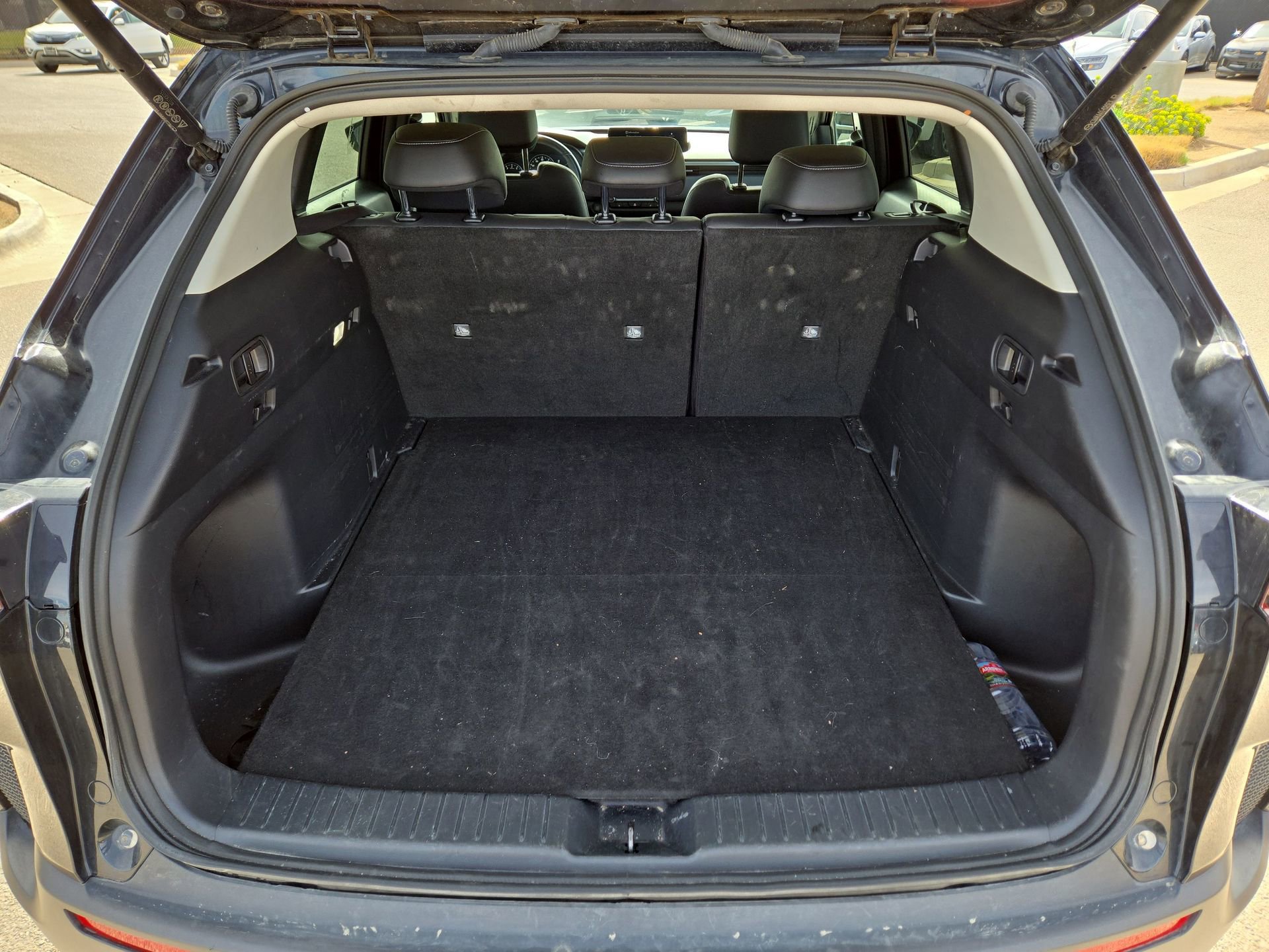 Used 2025 MAZDA CX-50 AWD 2.5 S w/ Preferred Package image 12