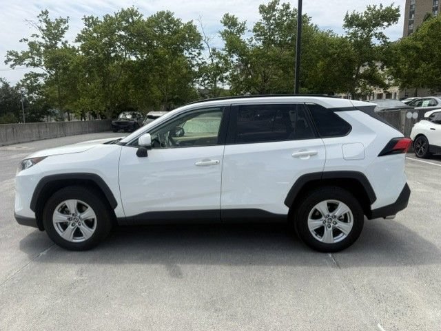 Used 2020 Toyota RAV4 XLE w/ Convenience Package AWD/4WD image 5