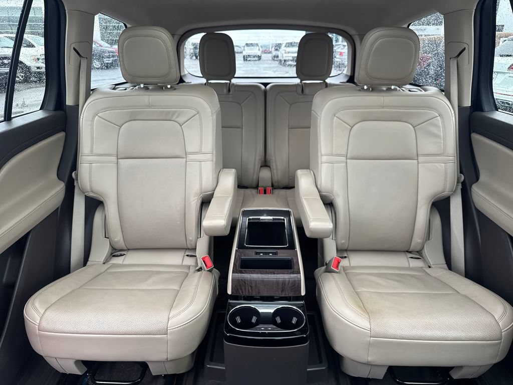 Used 2020 Lincoln Aviator Reserve w/ Equipment Group 201A AWD/4WD image 14