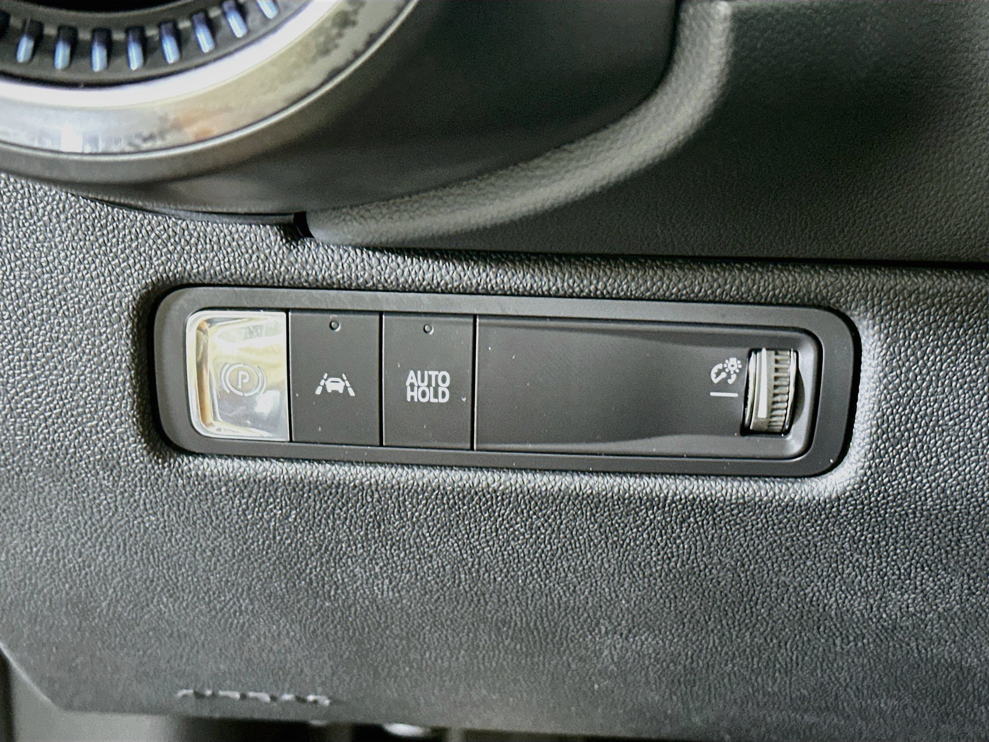 Used 2025 Chevrolet Equinox EV LT FWD image 17