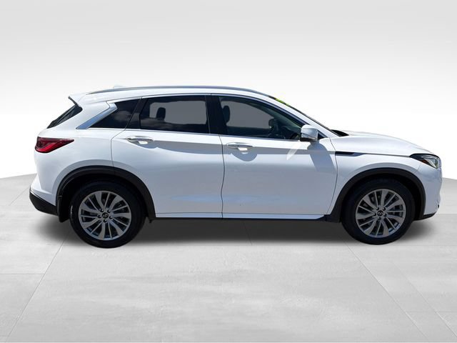 Used 2023 INFINITI QX50 Luxe FWD image 8