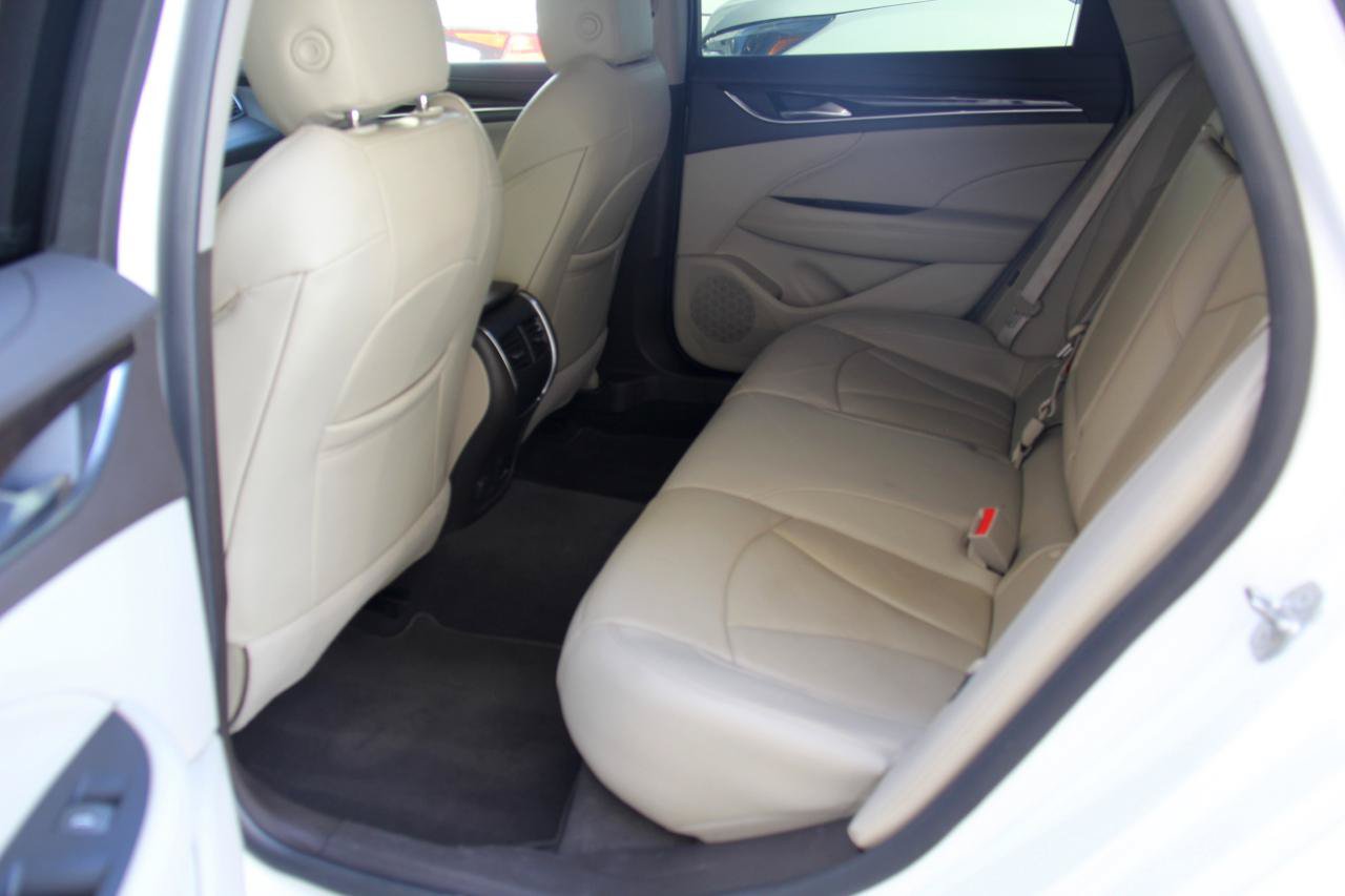 Used 2018 Buick LaCrosse Premium FWD image 24