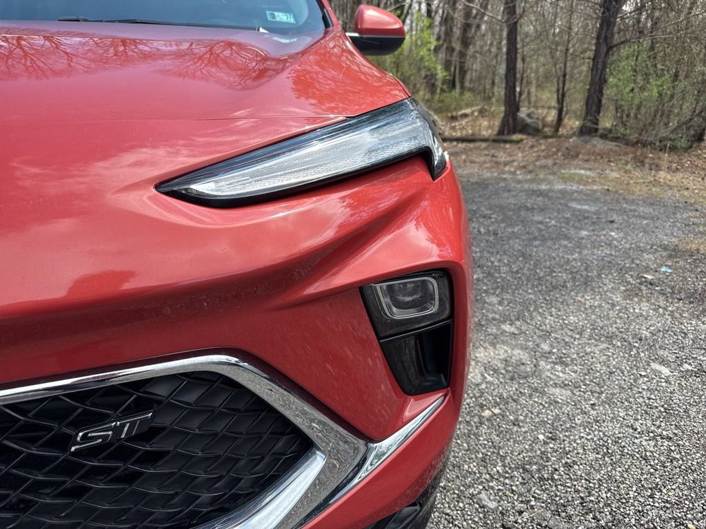 Used 2024 Buick Encore GX Sport Touring w/ Comfort Package image 3