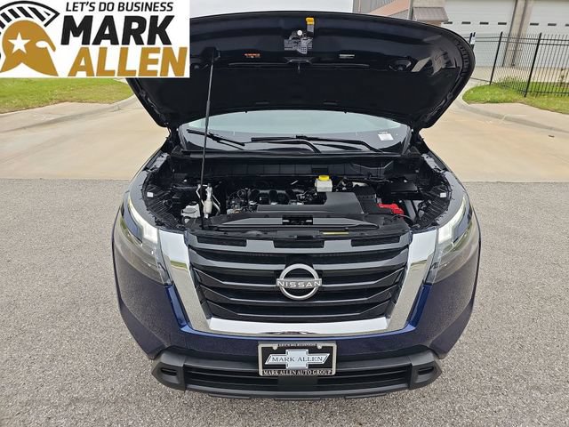 Used 2025 Nissan Pathfinder SV FWD image 29