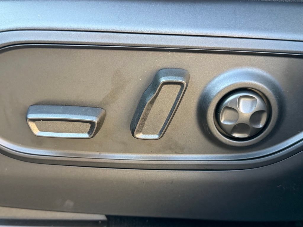 New 2025 Jeep Grand Cherokee L Laredo AWD/4WD image 17