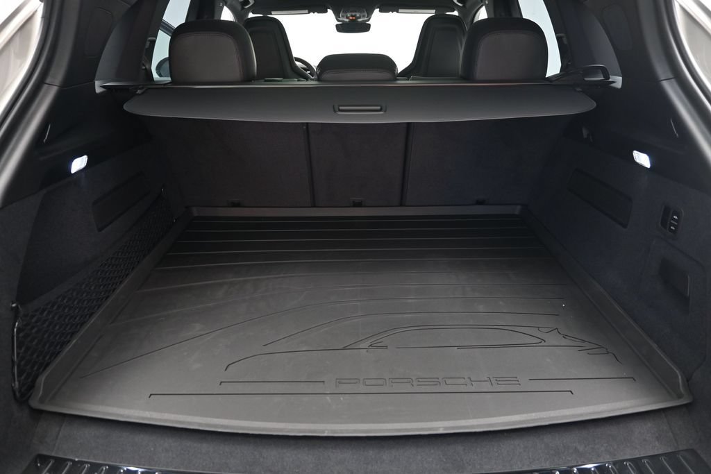 New 2026 Porsche Cayenne S AWD/4WD image 30